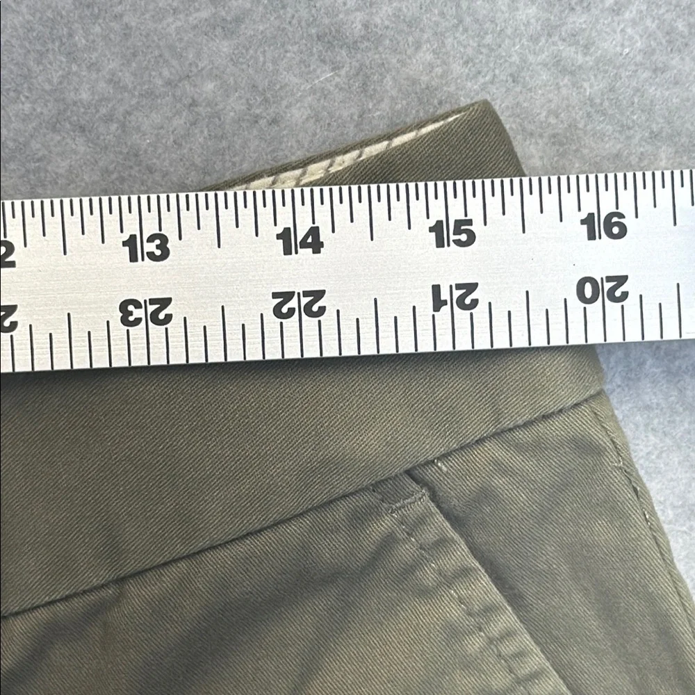 LOFT Green Bermuda Shorts with Relaxed Fit Nwot